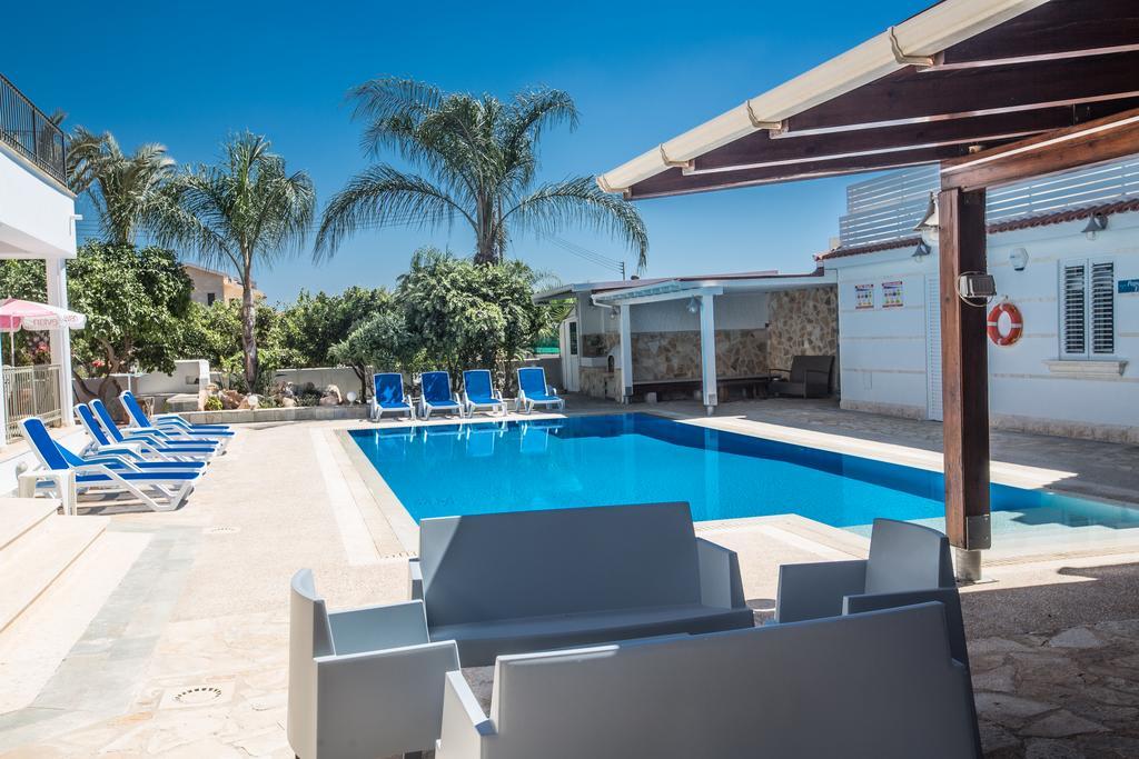 Papas Family Villa Паралимни Екстериор снимка